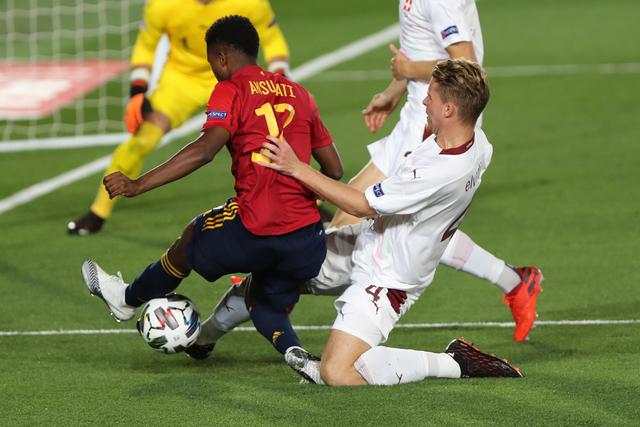 约基奇32+16+16库里20分 掘金逆转勇士3连胜