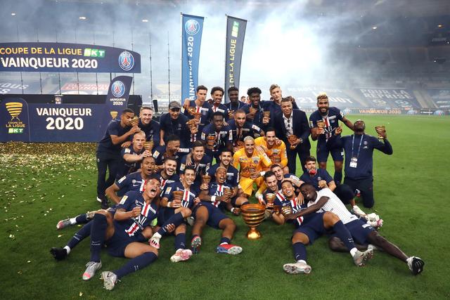 2025网络杯-微博5-0横扫爱奇艺 创23年未降级纪录